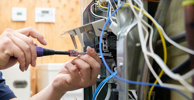 メンテナンススタッフ